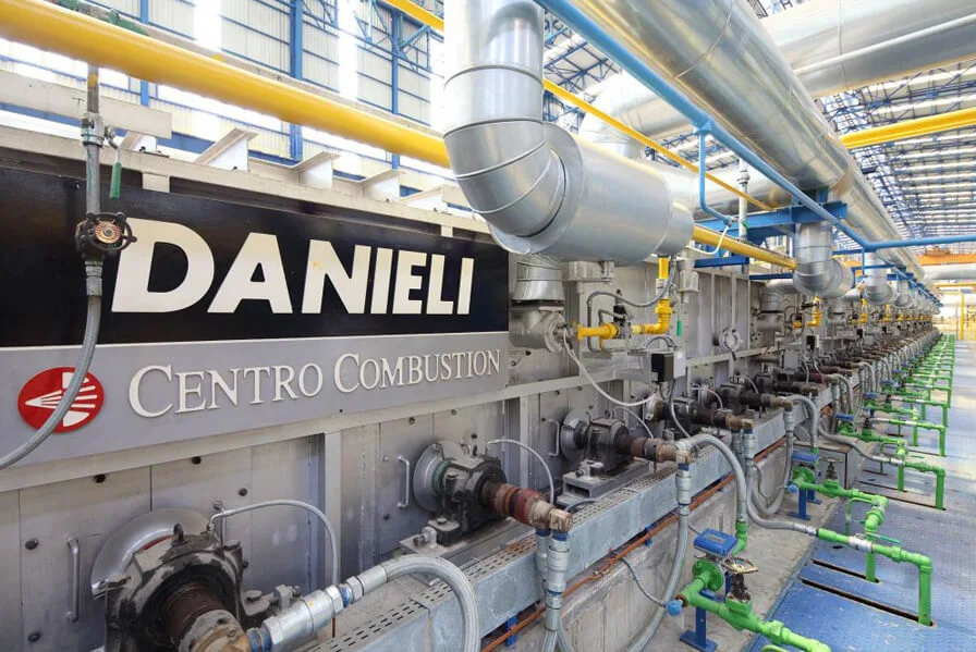 Progetto di tracciamento del calore elettrico della acciaieria russa